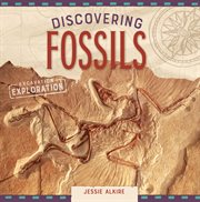 DISCOVERING FOSSILS cover image