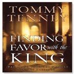 Finding favor with the King: [preparing for your moment in his presence] cover image