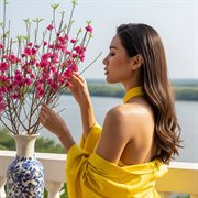 Thì Thầm Mùa Xuân