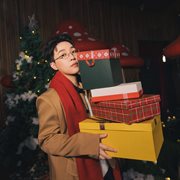 Mùa Ôm Ôm cover image